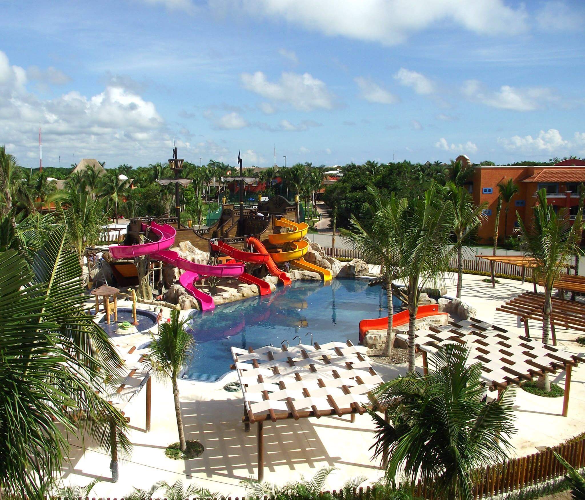 Barcelo Maya - Pirates Island Water Park